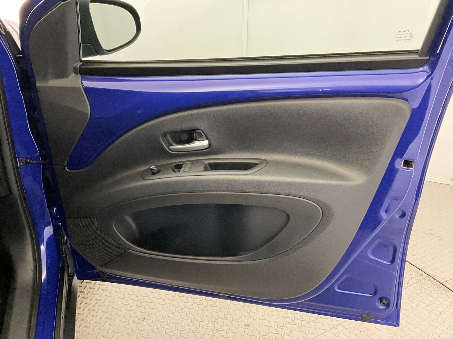 Used Toyota Aygo X 2023 for sale - 76856427: Photo 41