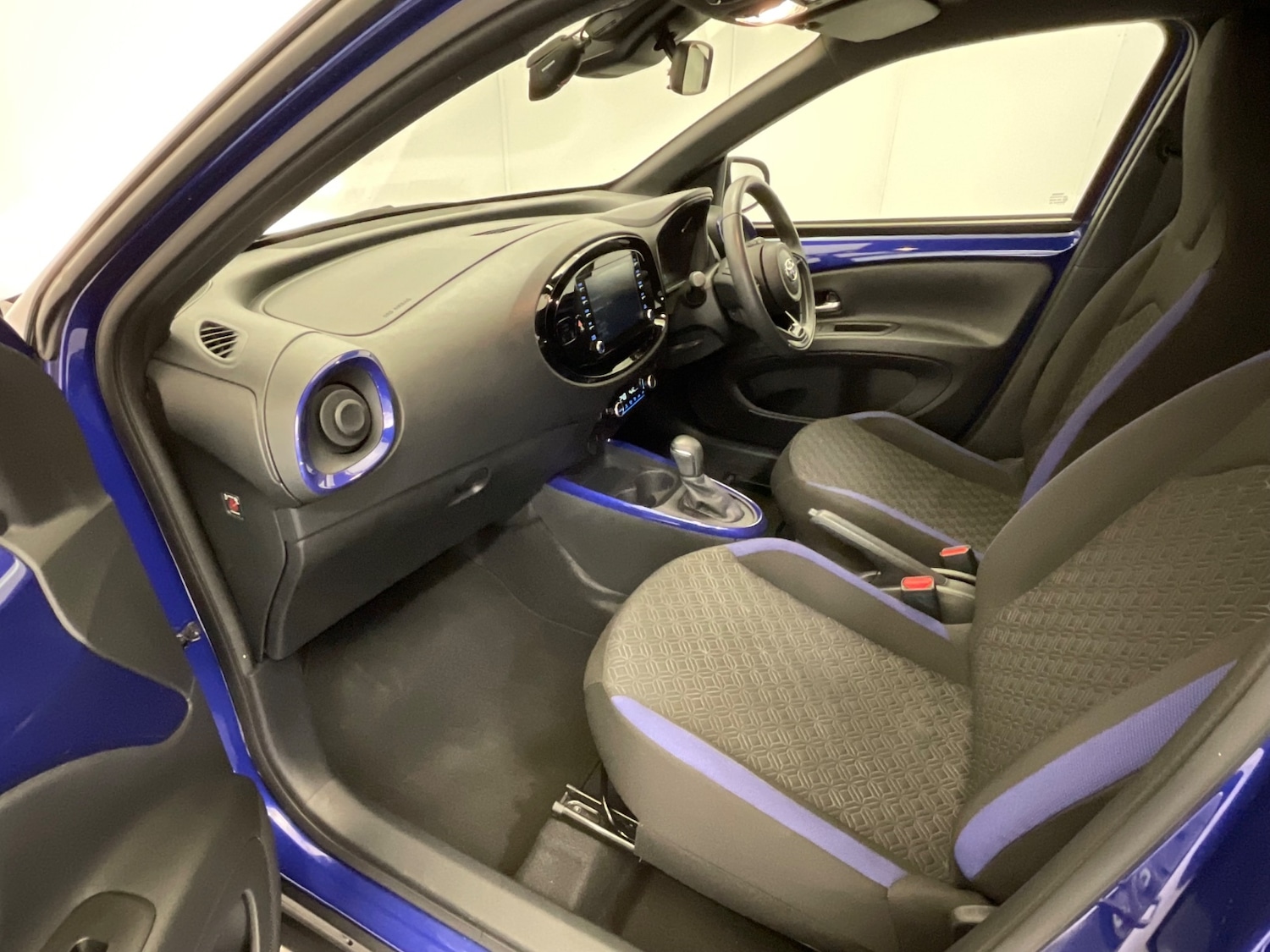 Used Toyota Aygo X 2023 for sale - 76856427: Photo 9