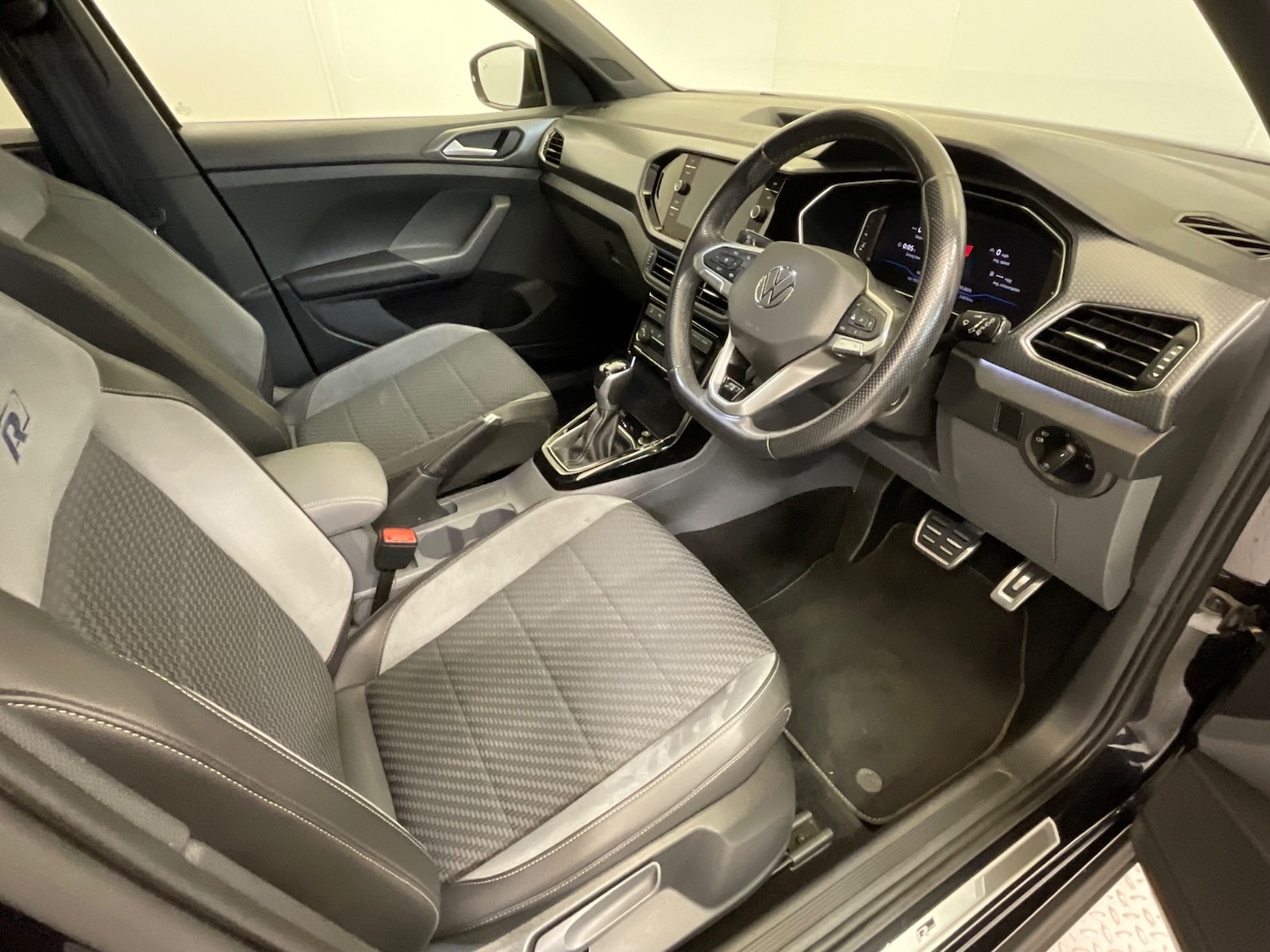 Used Volkswagen T-Cross 2021 for sale - 76366584: Photo 38