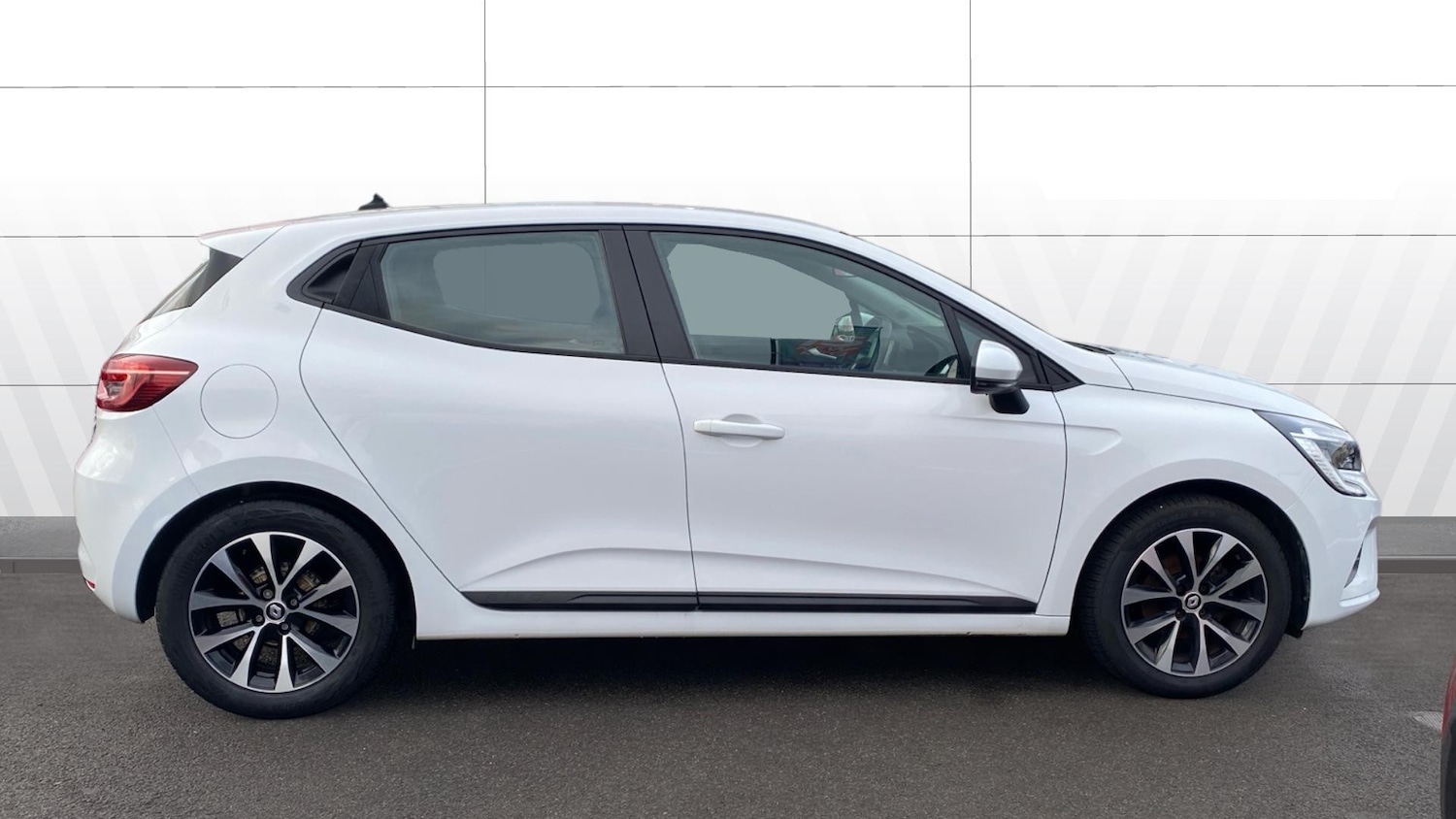 Used Renault Clio 2022 for sale - 77902898: Photo 5