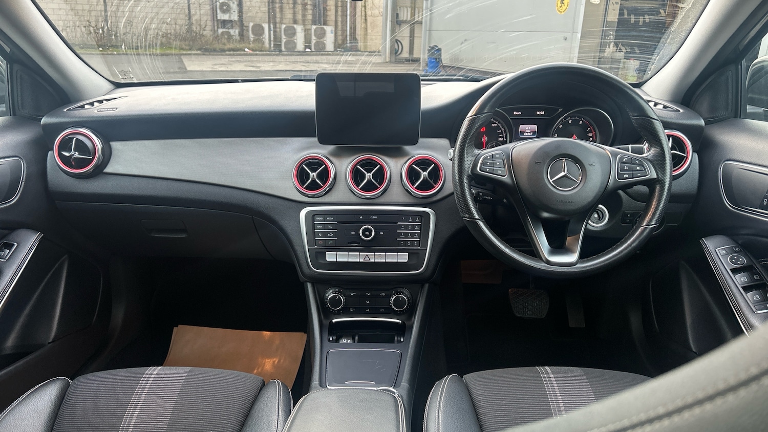 Used Mercedes-Benz GLA 2018 for sale - 77988963: Photo 10