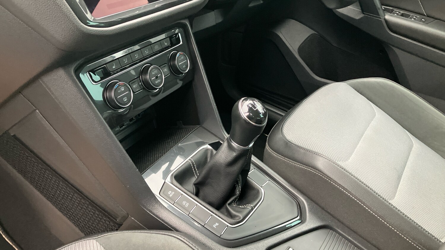 Used Volkswagen Tiguan 2018 for sale - 77871922: Photo 13