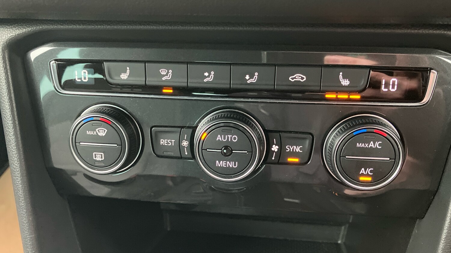 Used Volkswagen Tiguan 2018 for sale - 77871922: Photo 28