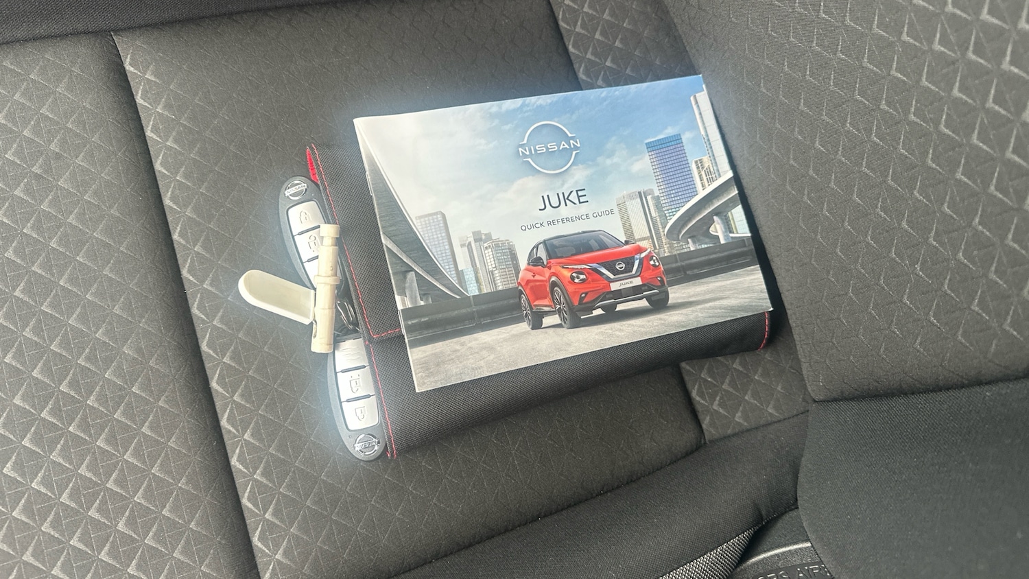 Used Nissan Juke 2022 for sale - 76330357: Photo 19