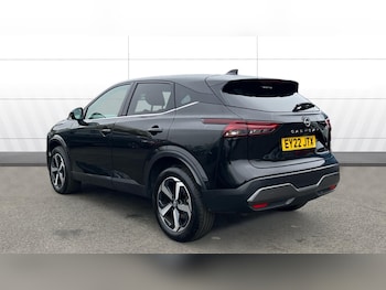 Used Nissan Qashqai 2022 for sale - 76252286: Photo 2