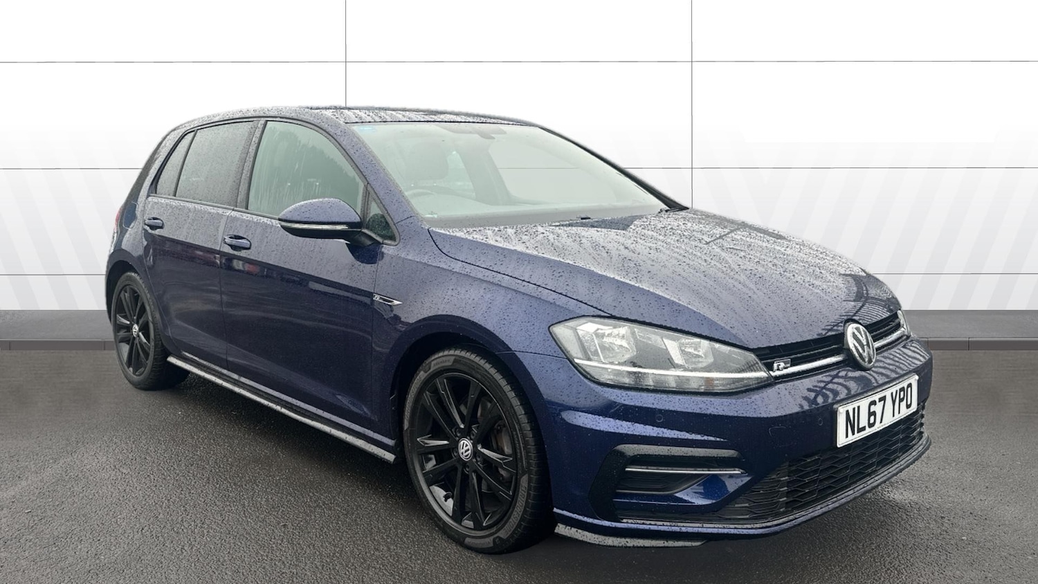 Used Volkswagen Golf 2017 for sale - 76640793: Photo 1