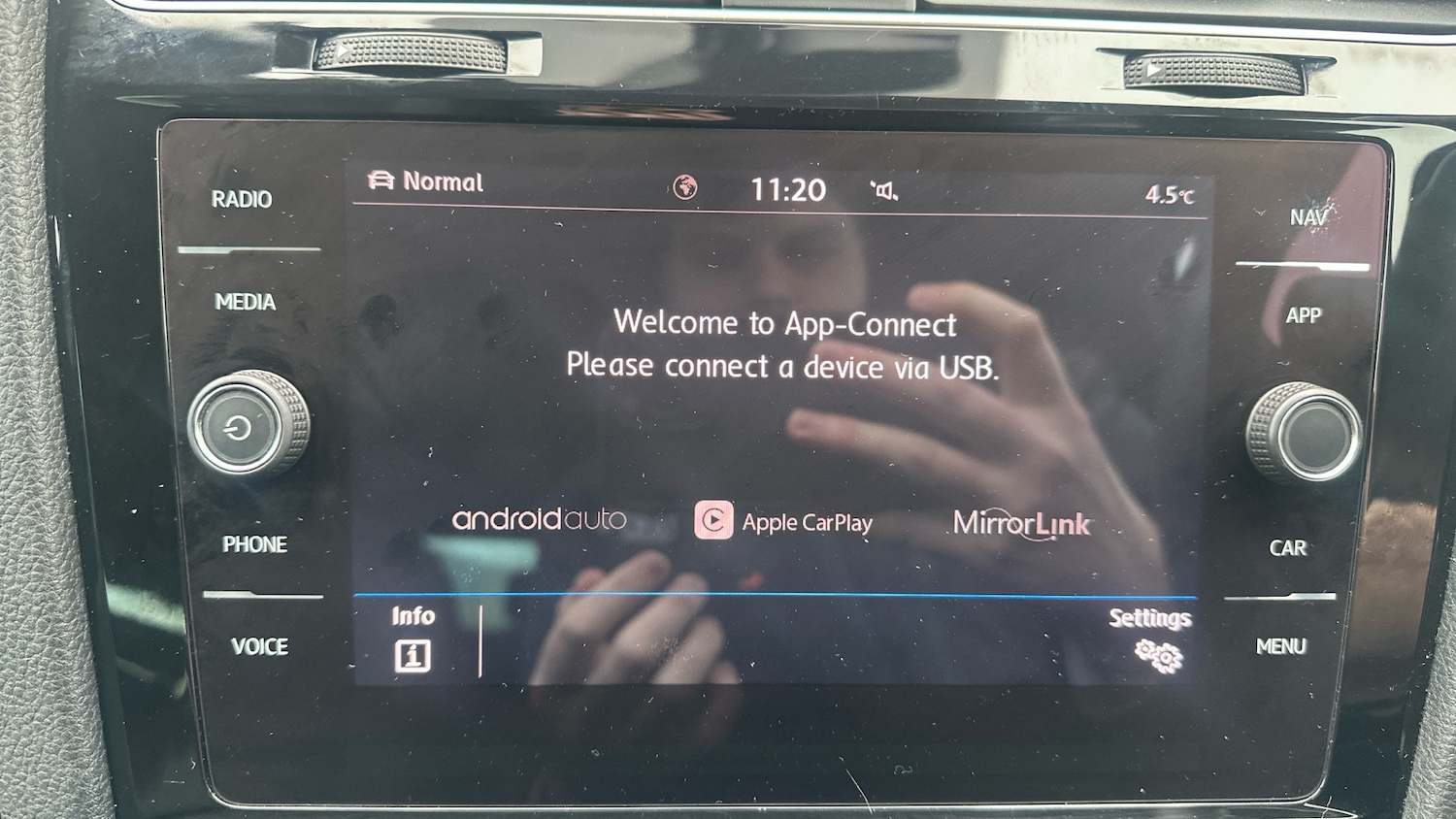 Used Volkswagen Golf 2017 for sale - 76640793: Photo 23