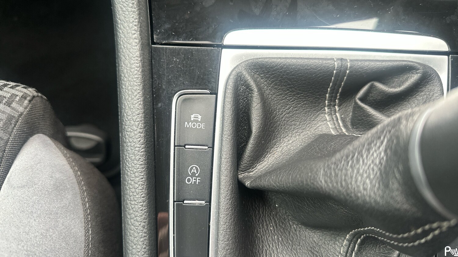 Used Volkswagen Golf 2017 for sale - 76640793: Photo 24