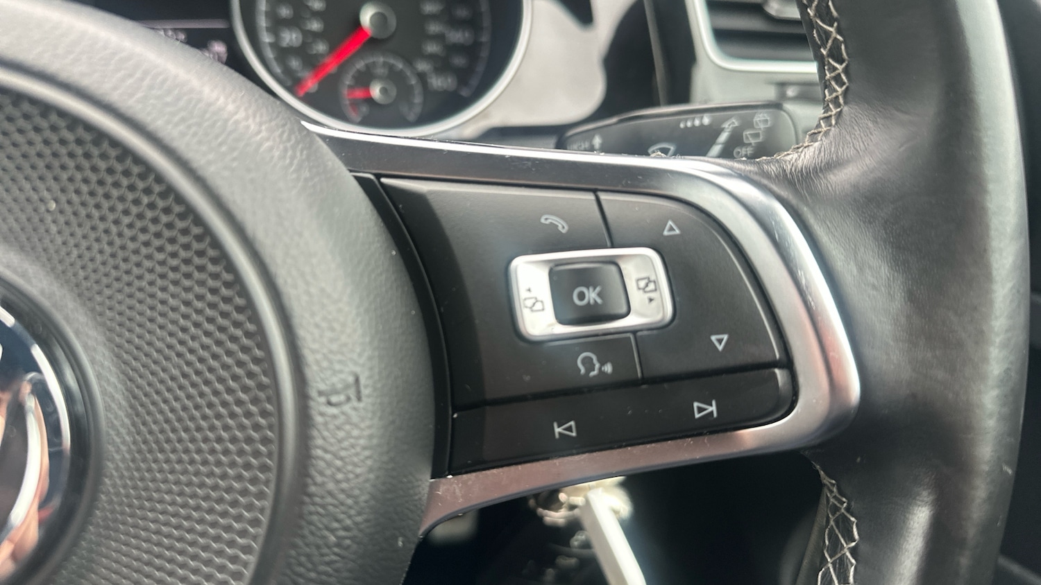 Used Volkswagen Golf 2017 for sale - 76640793: Photo 28