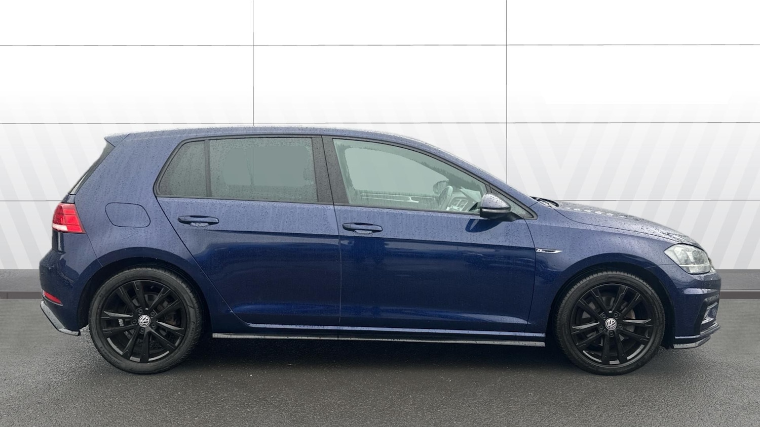 Used Volkswagen Golf 2017 for sale - 76640793: Photo 5