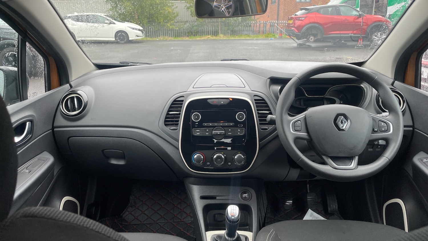 Used Renault Captur 2019 for sale - 76026959: Photo 10