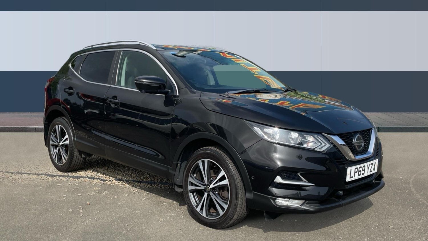2020 Nissan Qashqai 1.3 DiG-T 160 N-Connecta 5dr Petrol Hatchback Hatchback Petr - Picture 1 of 24