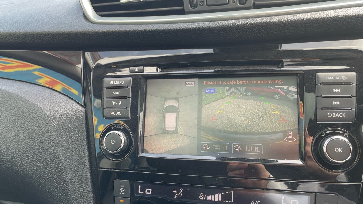 2020 Nissan Qashqai 1.3 DiG-T 160 N-Connecta 5dr Petrol Hatchback Hatchback Petr - Picture 21 of 24