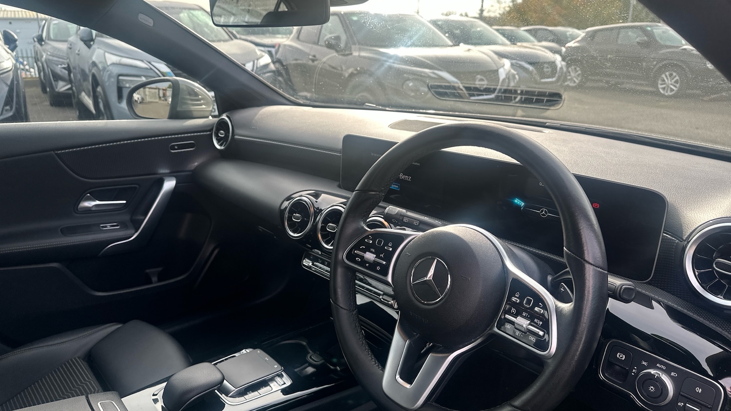 Used Mercedes-Benz A-Class 2018 for sale - 76672241: Photo 11