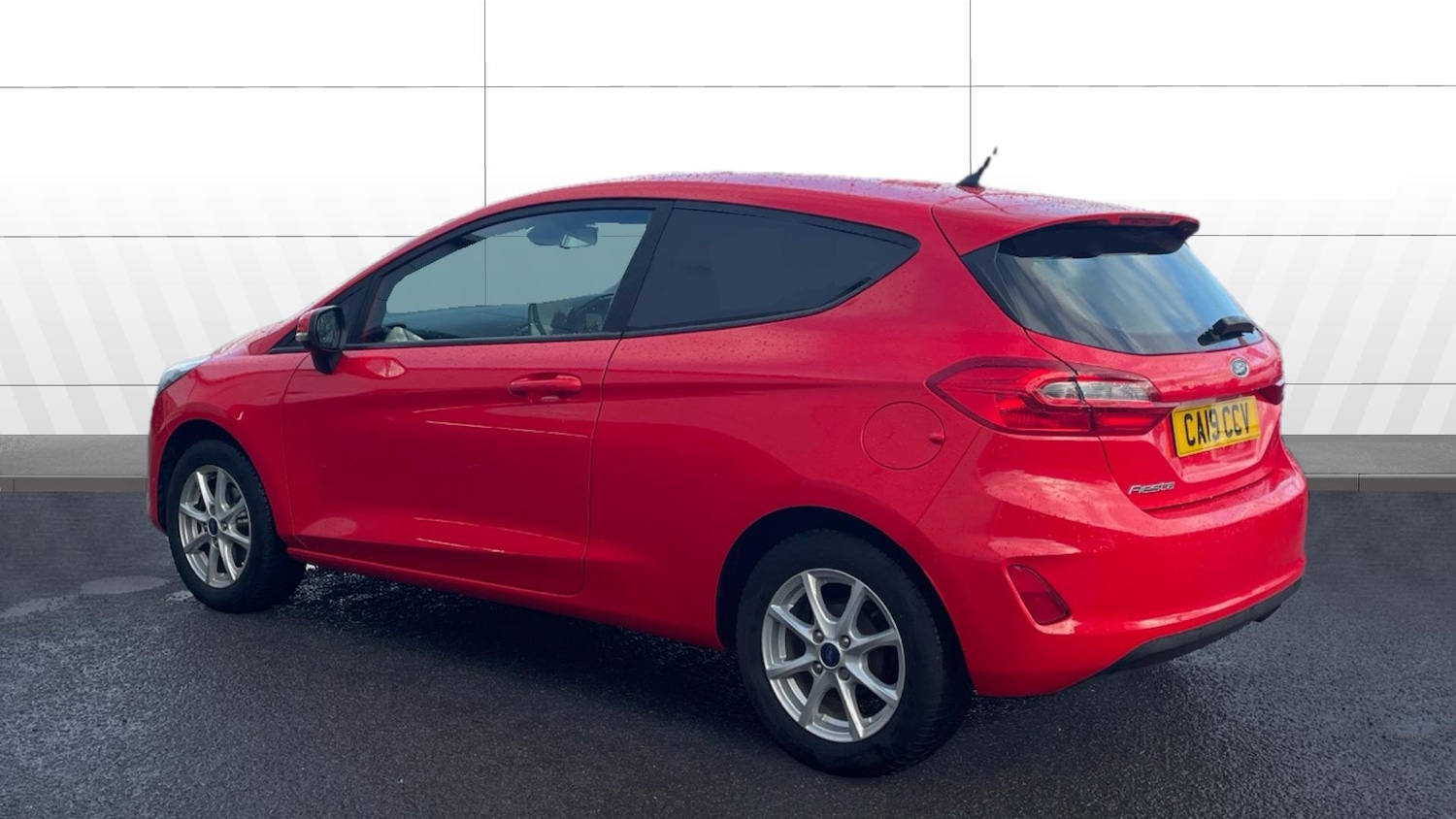 Used Ford Fiesta 2019 for sale - 76782504: Photo 2