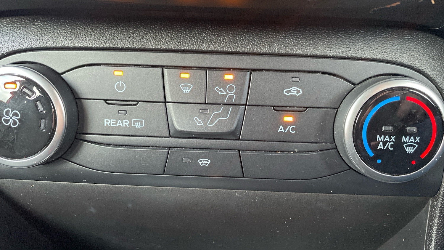 Used Ford Fiesta 2019 for sale - 76782504: Photo 21