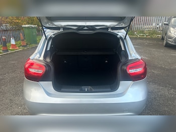 Used Mercedes-Benz A-Class 2018 for sale - 76232234: Photo 4