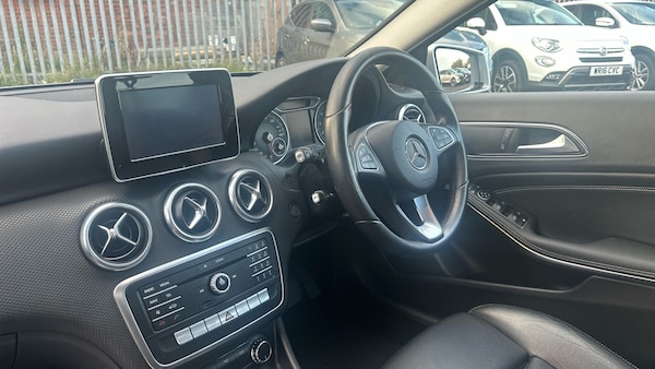 Used Mercedes-Benz A-Class 2018 for sale - 76232234: Photo 9
