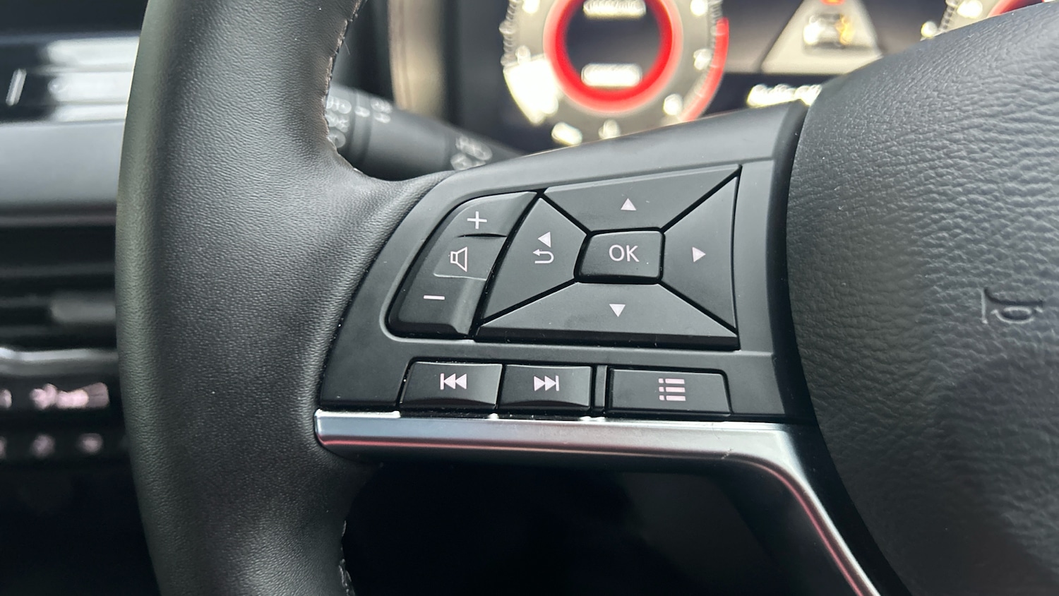 Used Nissan Juke 2024 for sale - 77026052: Photo 21