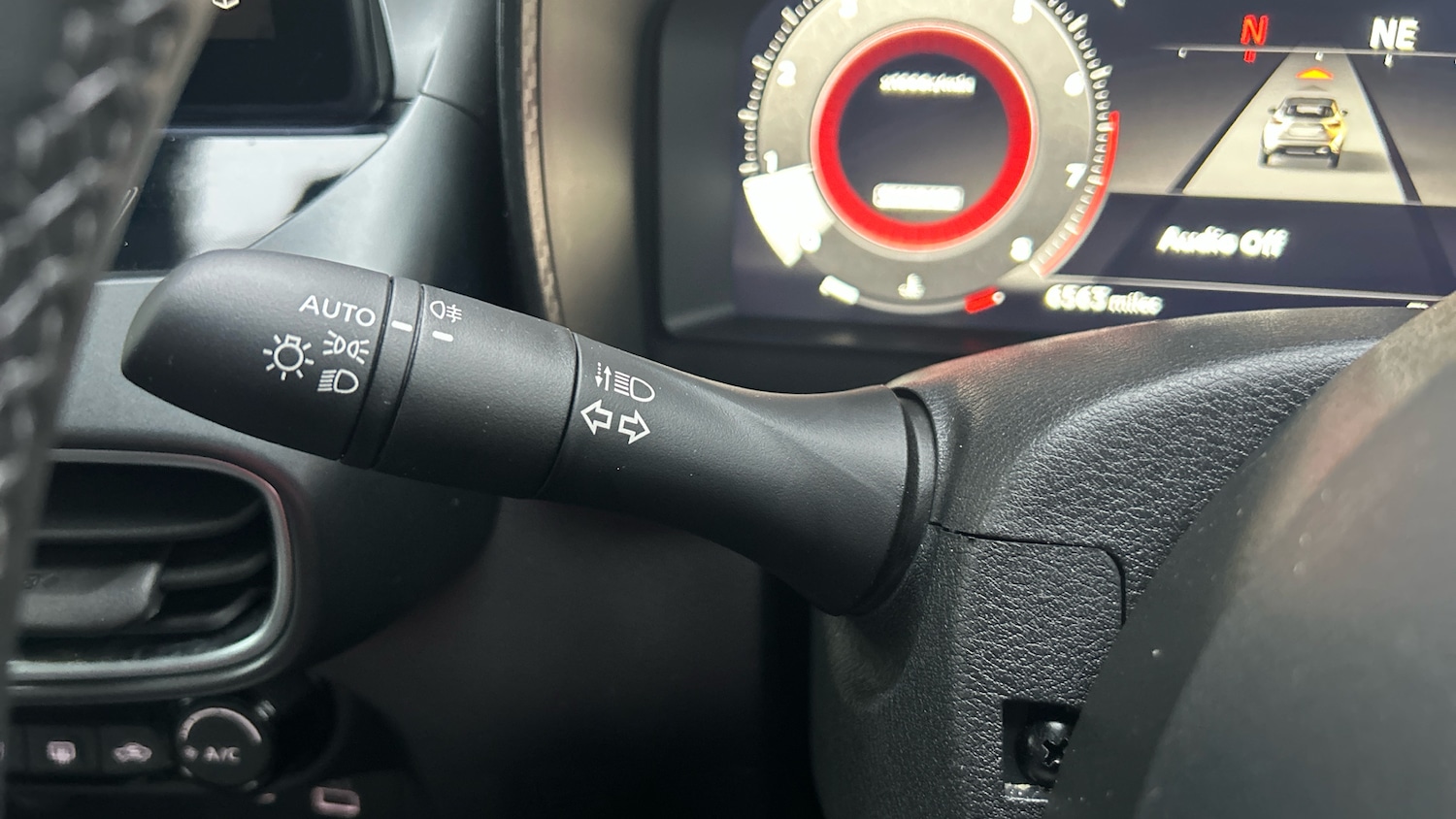 Used Nissan Juke 2024 for sale - 77026052: Photo 24