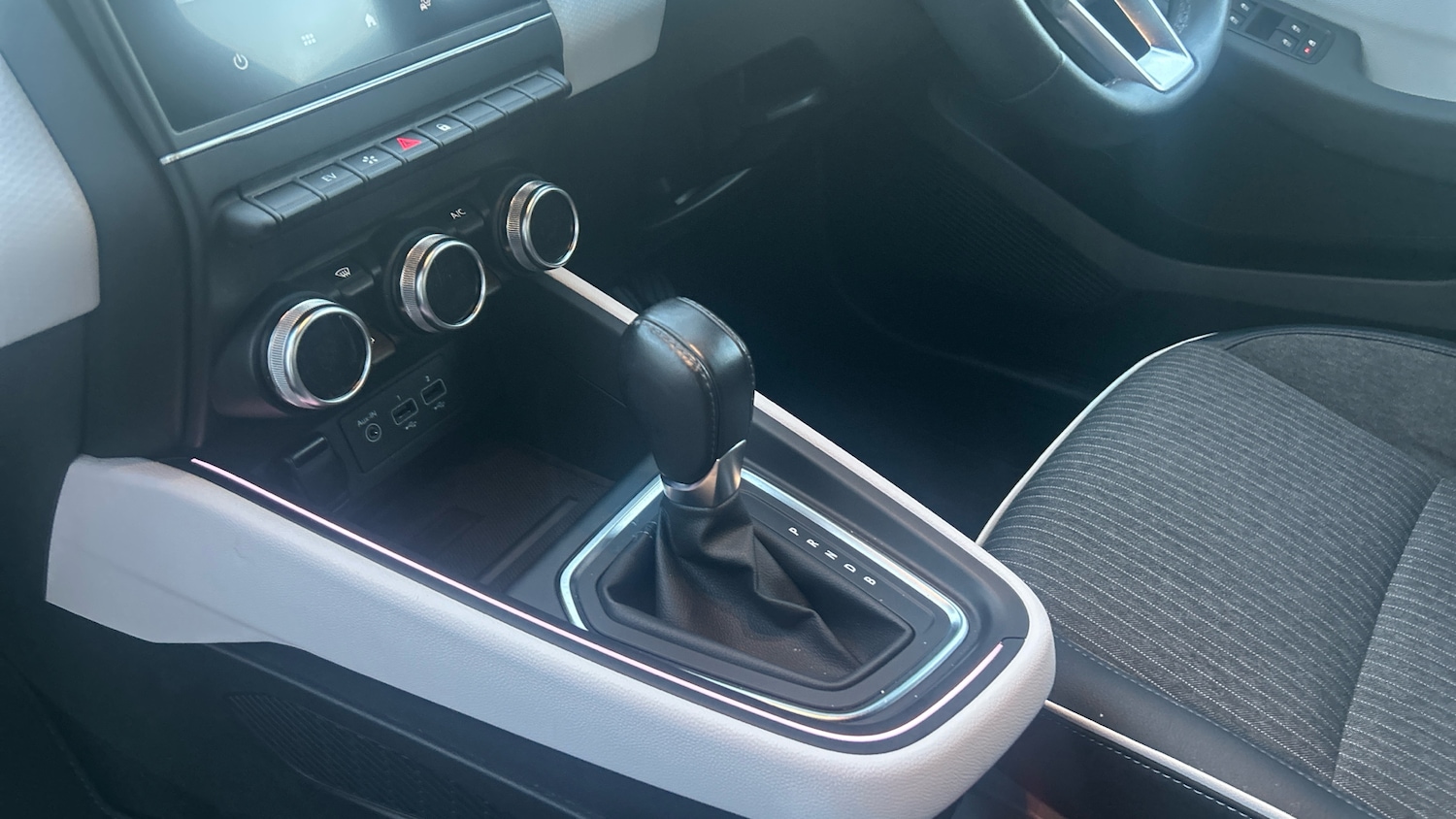 Used Renault Clio 2022 for sale - 76653075: Photo 13