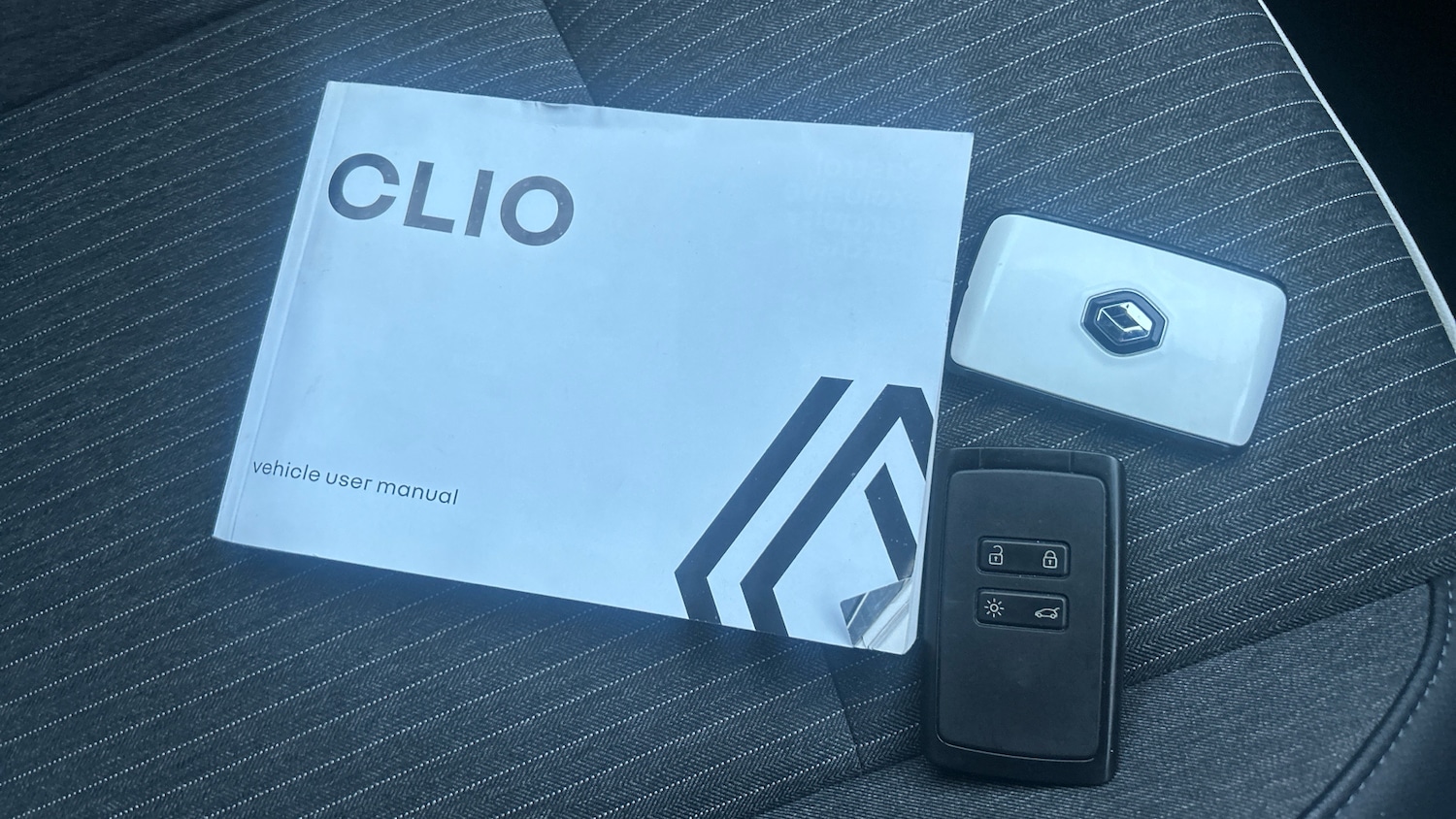 Used Renault Clio 2022 for sale - 76653075: Photo 19