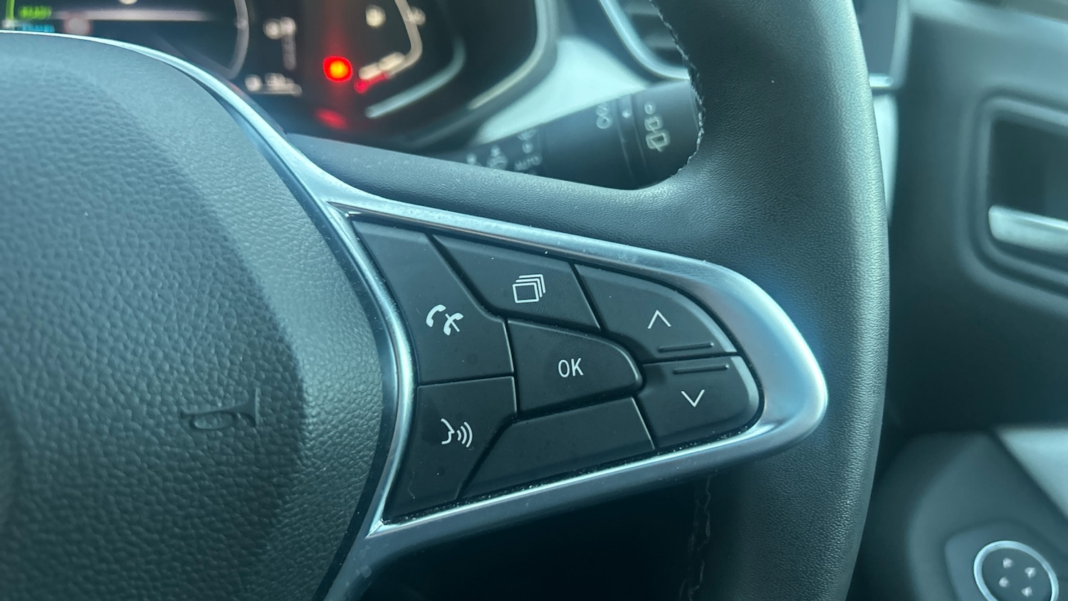 Used Renault Clio 2022 for sale - 76653075: Photo 22