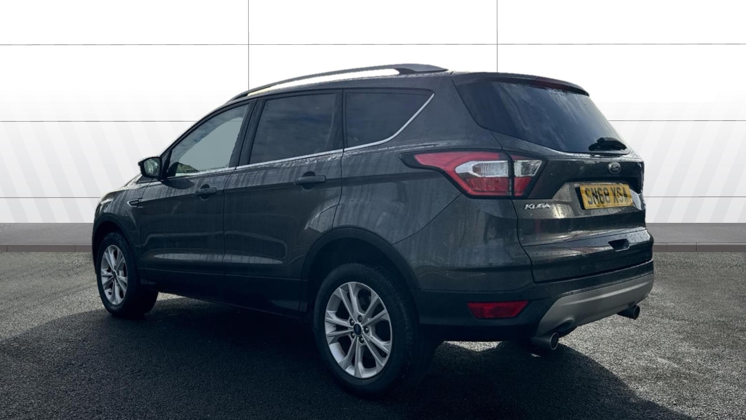 Used Ford Kuga 2018 for sale - 76384923: Photo 2