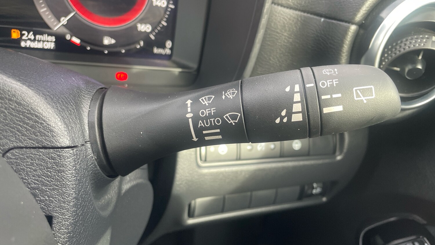 Used Nissan Juke 2024 for sale - 76252600: Photo 29