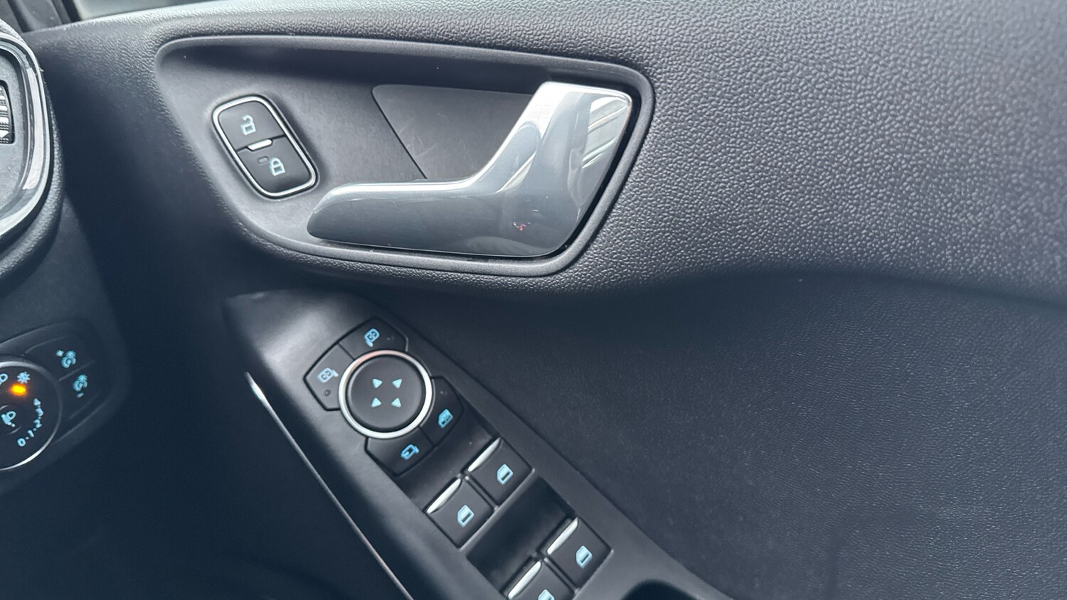 Used Ford Fiesta 2020 for sale - 77365107: Photo 31