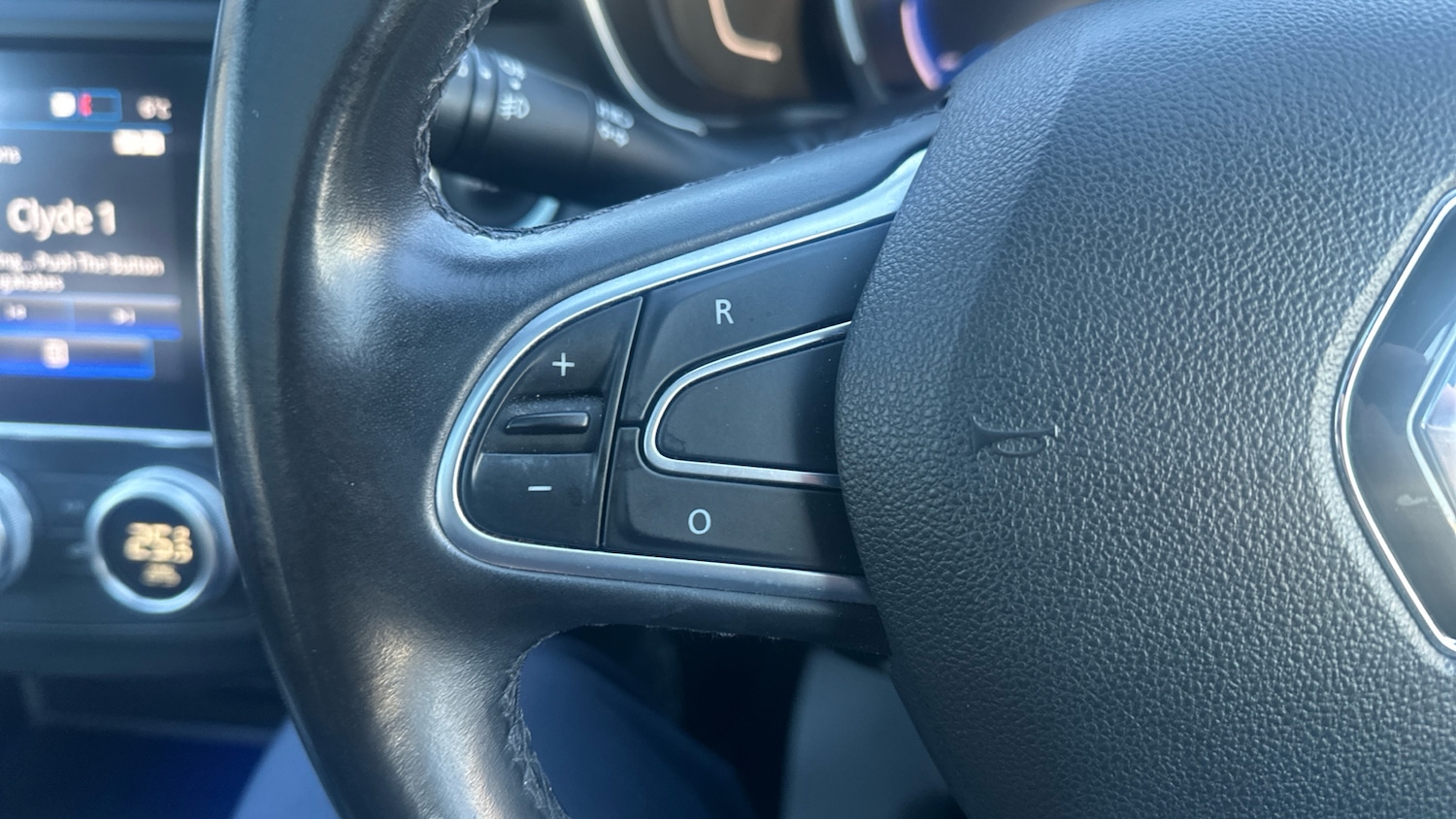 Used Renault Kadjar 2019 for sale - 76782501: Photo 25