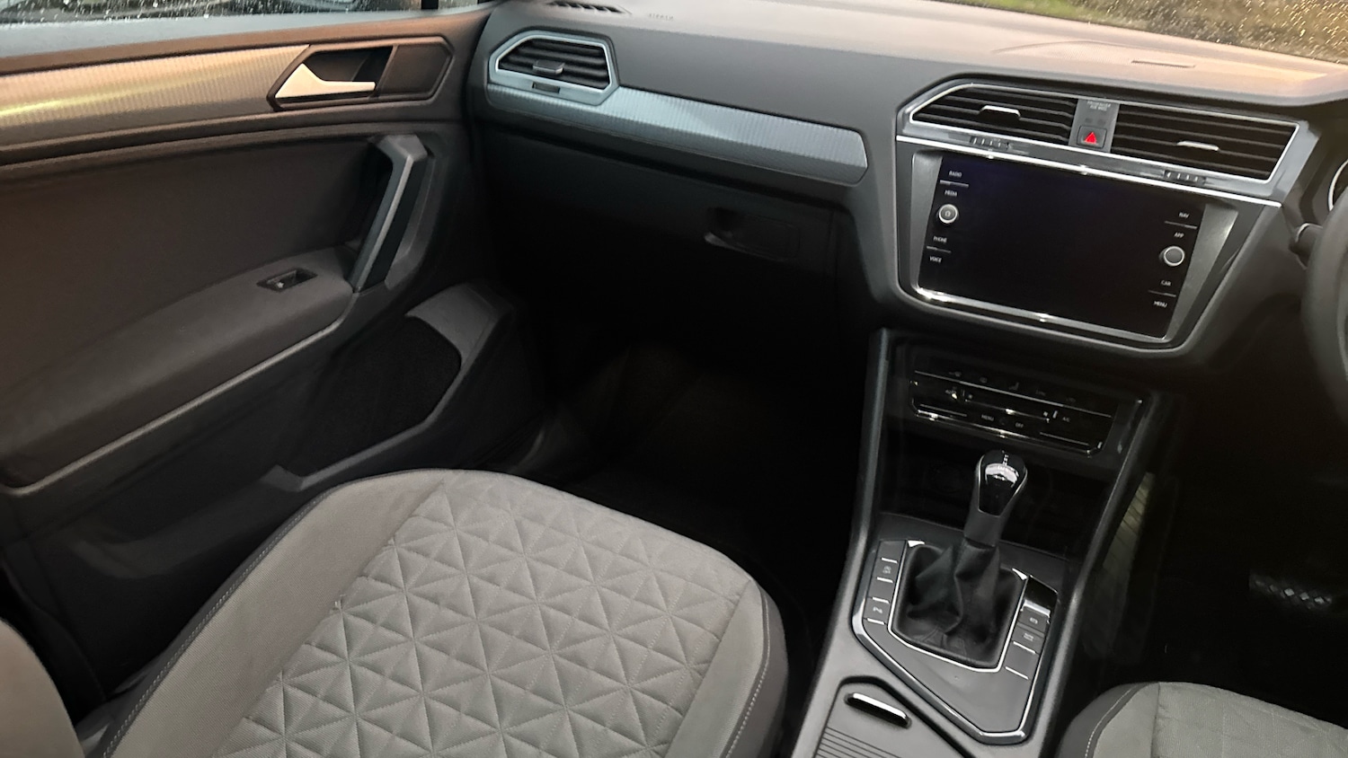 Used Volkswagen Tiguan 2020 for sale - 77138440: Photo 14