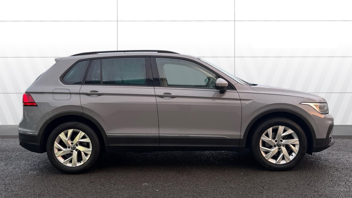 Used Volkswagen Tiguan 2020 for sale - 77138440: Photo 5