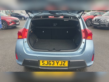 Used Toyota Auris 2013 for sale - 79367992: Photo