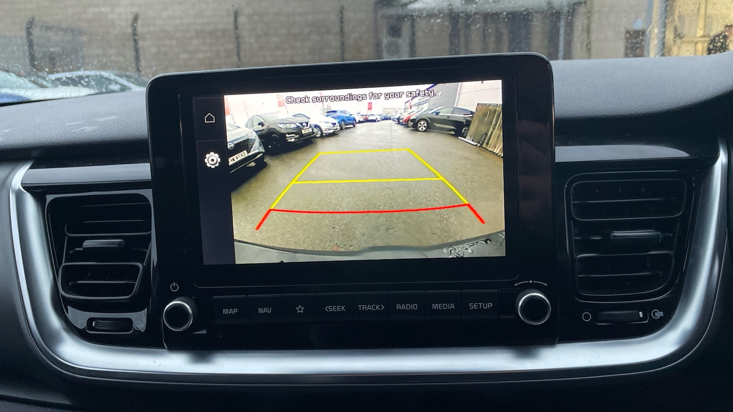 Used Kia Stonic 2021 for sale - 76568358: Photo 24