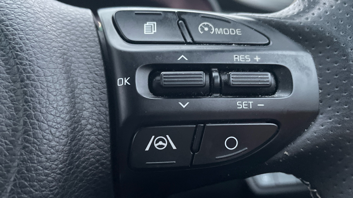 Used Kia Stonic 2021 for sale - 76568358: Photo 28