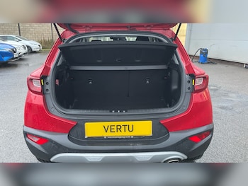 Used Kia Stonic 2021 for sale - 76568358: Photo