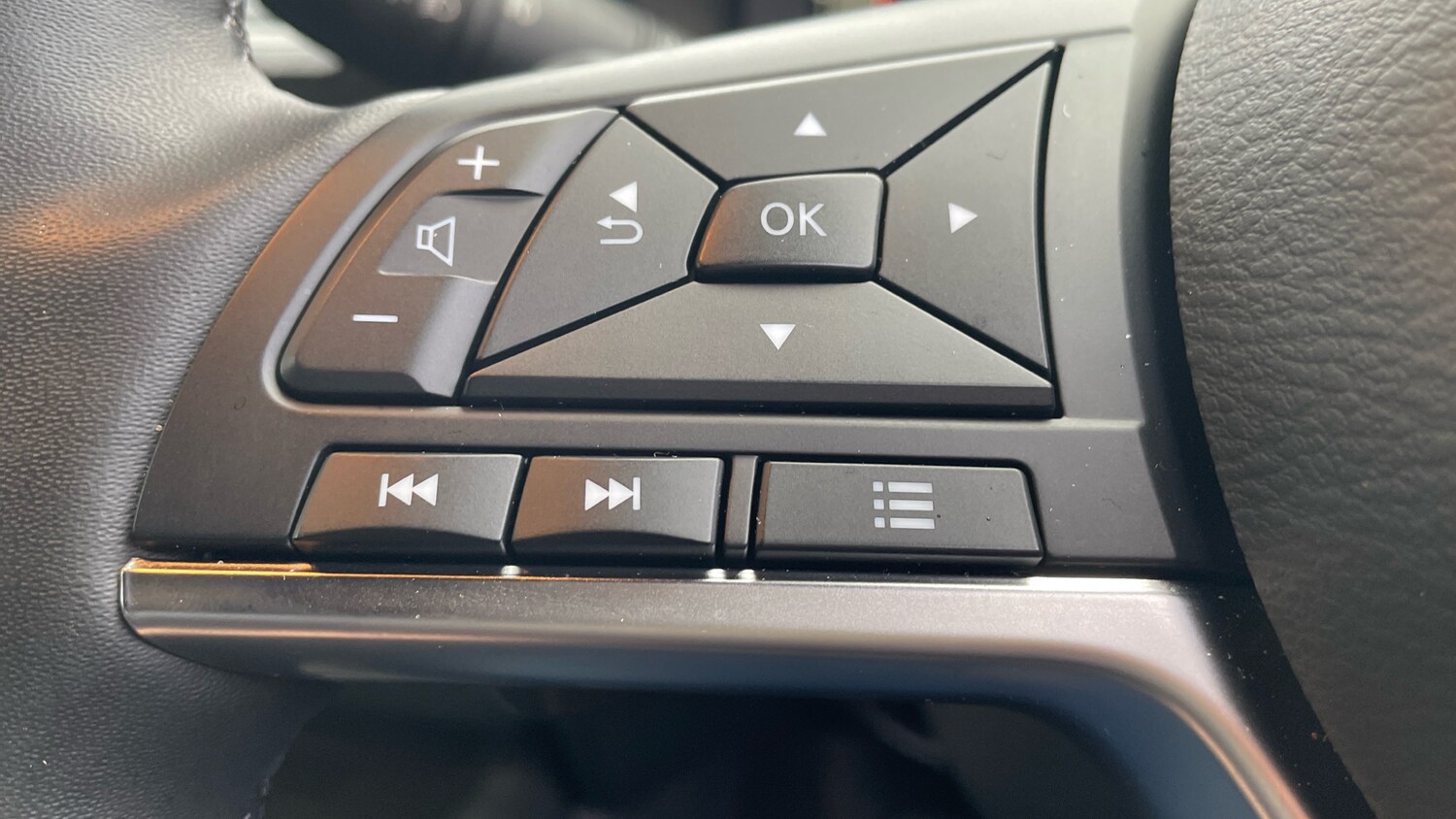 Used Nissan Juke 2024 for sale - 77245450: Photo 28