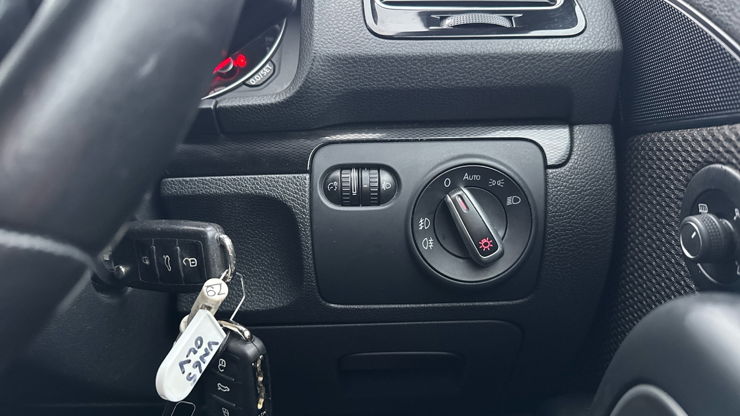 Used Volkswagen Scirocco 2015 for sale - 77300946: Photo 32