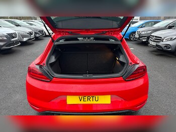 Used Volkswagen Scirocco 2015 for sale - 77300946: Photo