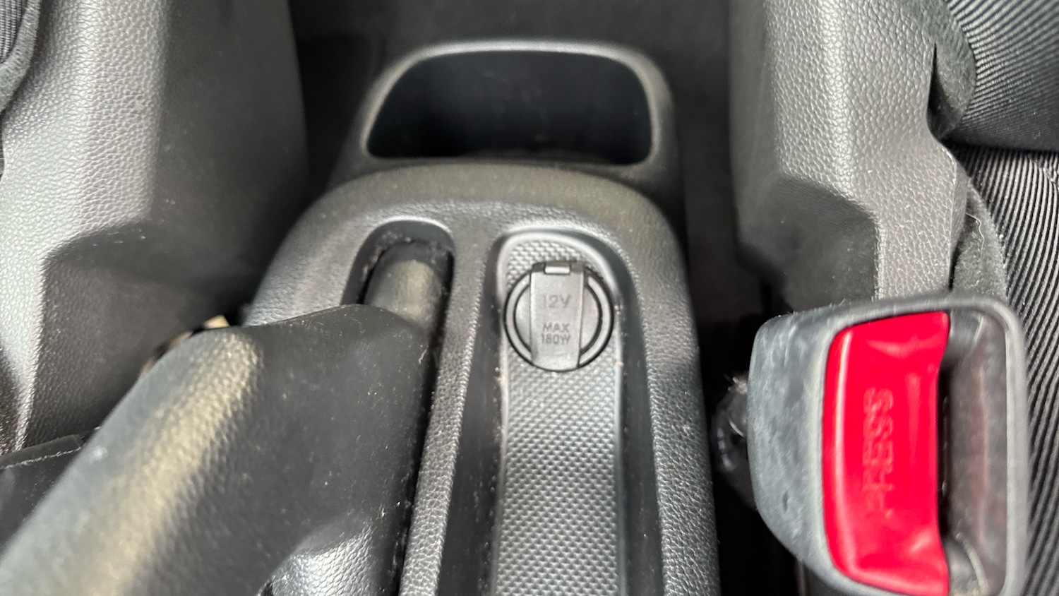 Used Hyundai i10 2018 for sale - 76194739: Photo 27