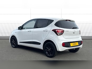 Used Hyundai i10 2018 for sale - 76194739: Photo 2
