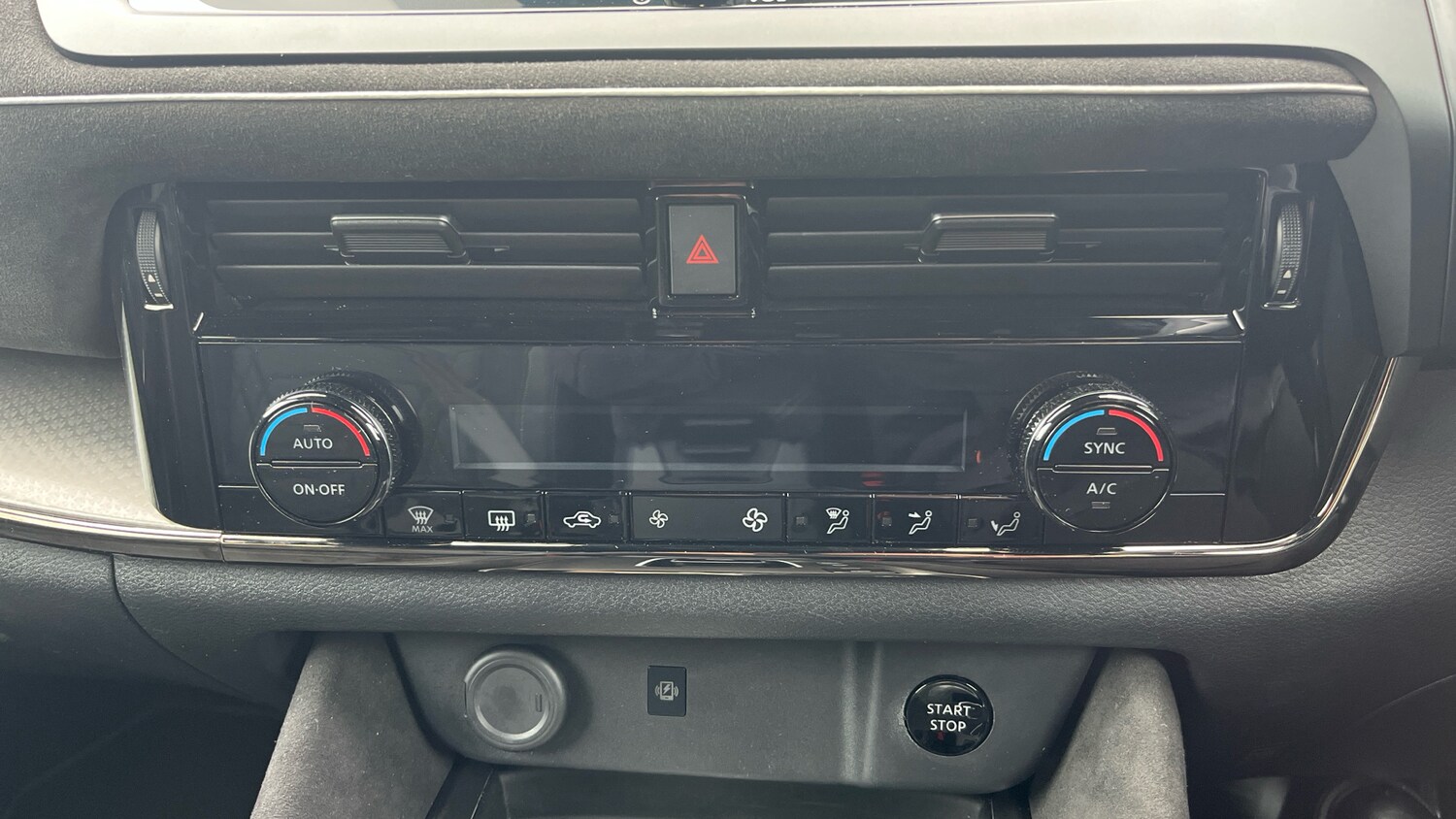 Used Nissan Qashqai 2024 for sale - 76265924: Photo 29