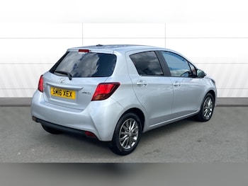 Used Toyota Yaris 2016 for sale - 79194279: Photo