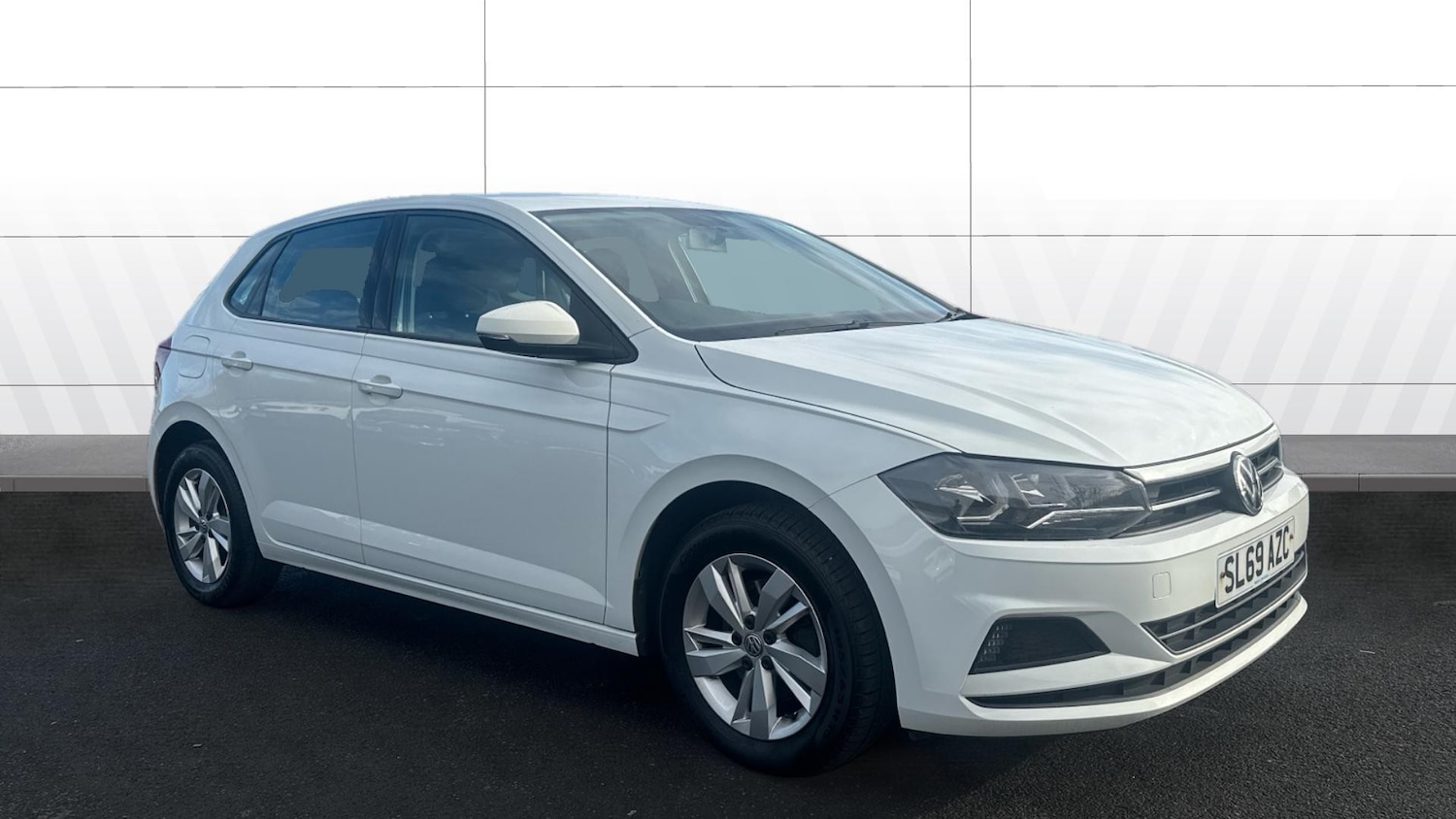 Used Volkswagen Polo 2019 for sale - 76449528: Photo 1