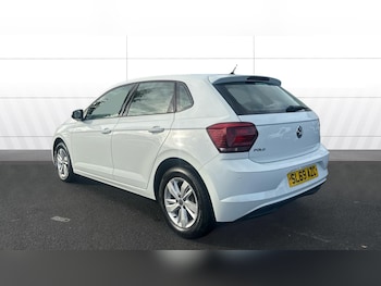 Used Volkswagen Polo 2019 for sale - 76449528: Photo