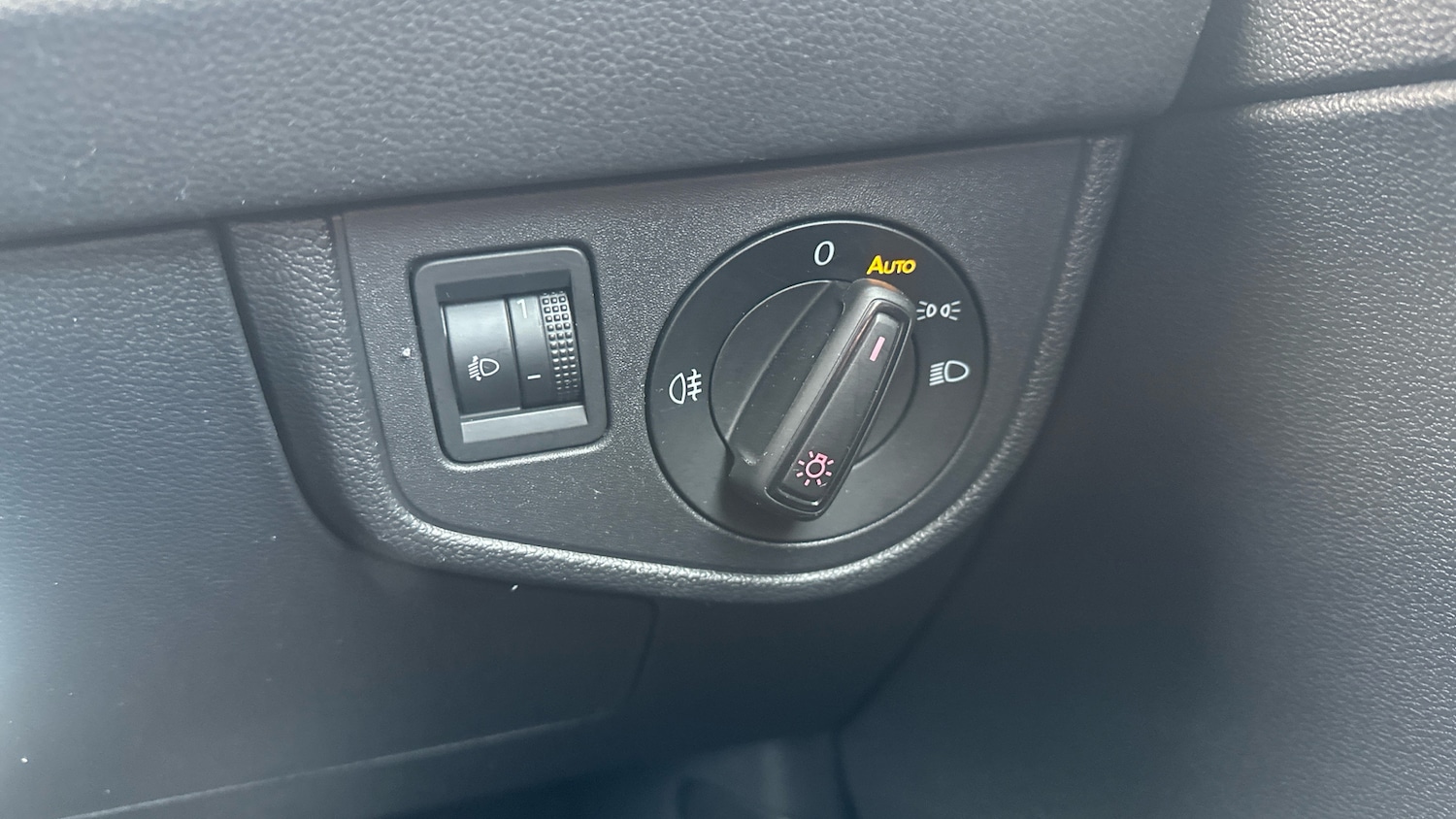 Used Volkswagen Polo 2019 for sale - 76449528: Photo 30