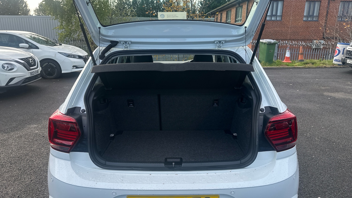 Used Volkswagen Polo 2019 for sale - 76449528: Photo 4