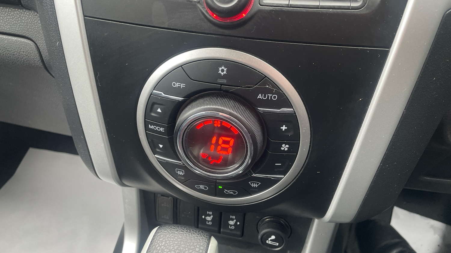 Used Isuzu D-Max 2020 for sale - 76330356: Photo 25