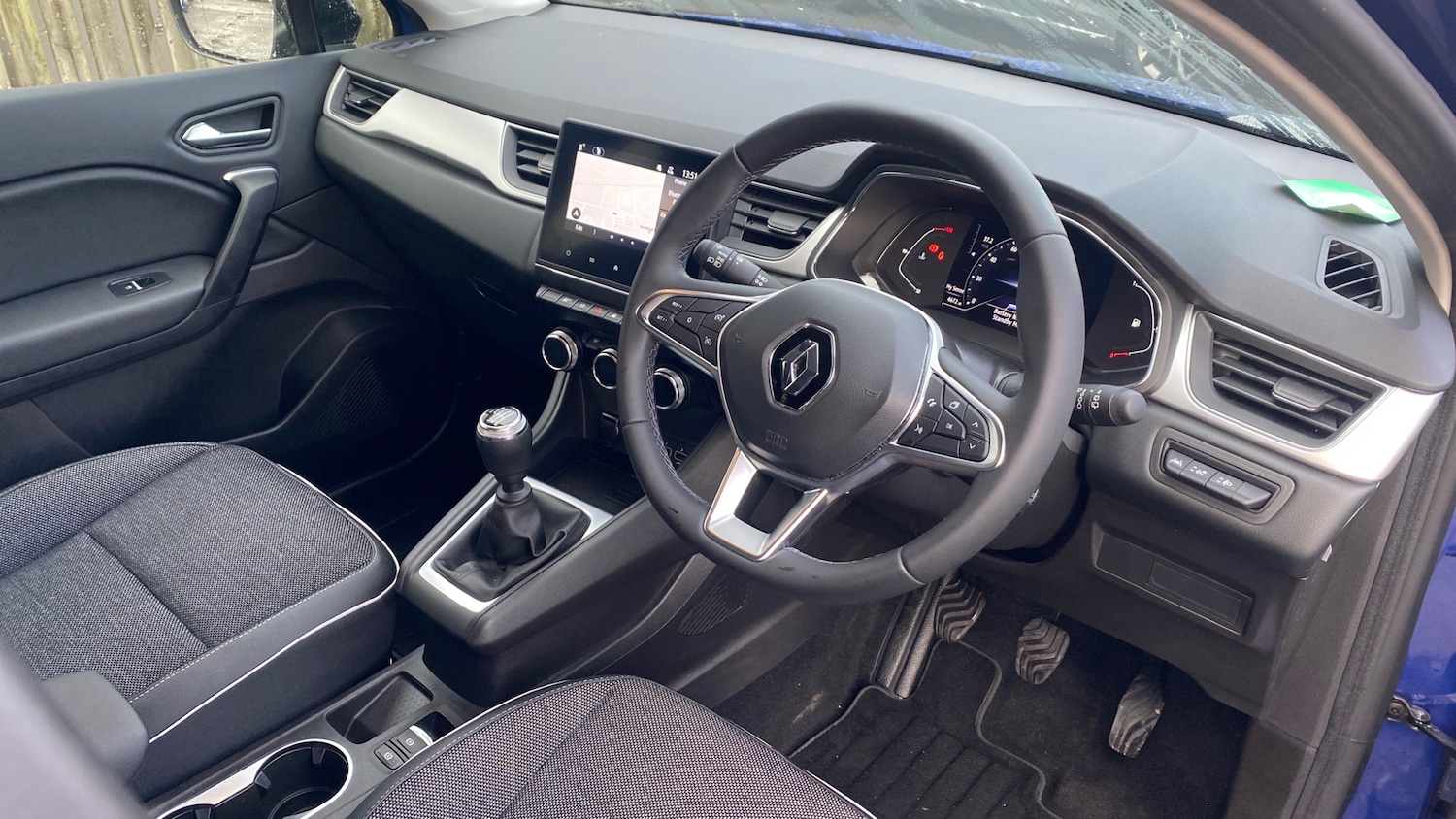 Used Renault Captur 2022 for sale - 77045604: Photo 11